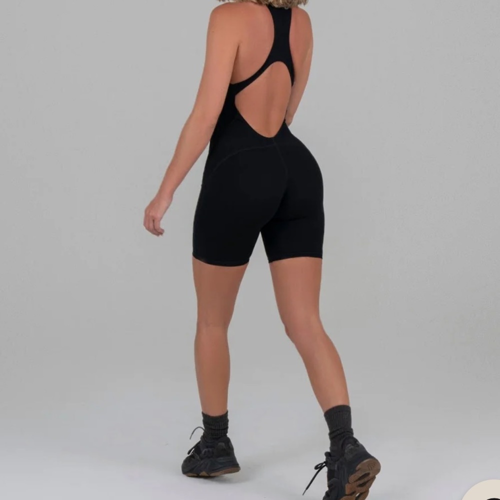 Davis Active - image 2